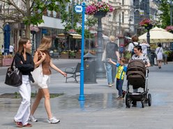 Upał w Łodzi nie daje ci żyć? Skorzystaj z kurtyny wodnej przy Piotrkowskiej