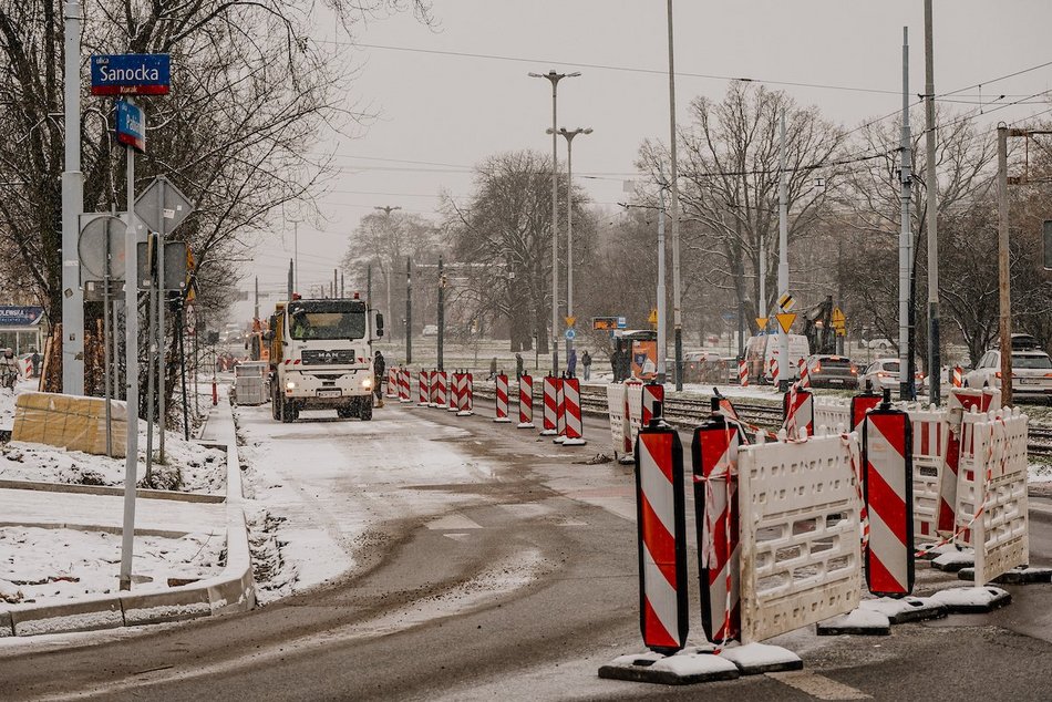 Łódź. Remont Pabianickiej w Łodzi postępuje. Nowa organizacja ruchu [SZCZEGÓŁY]