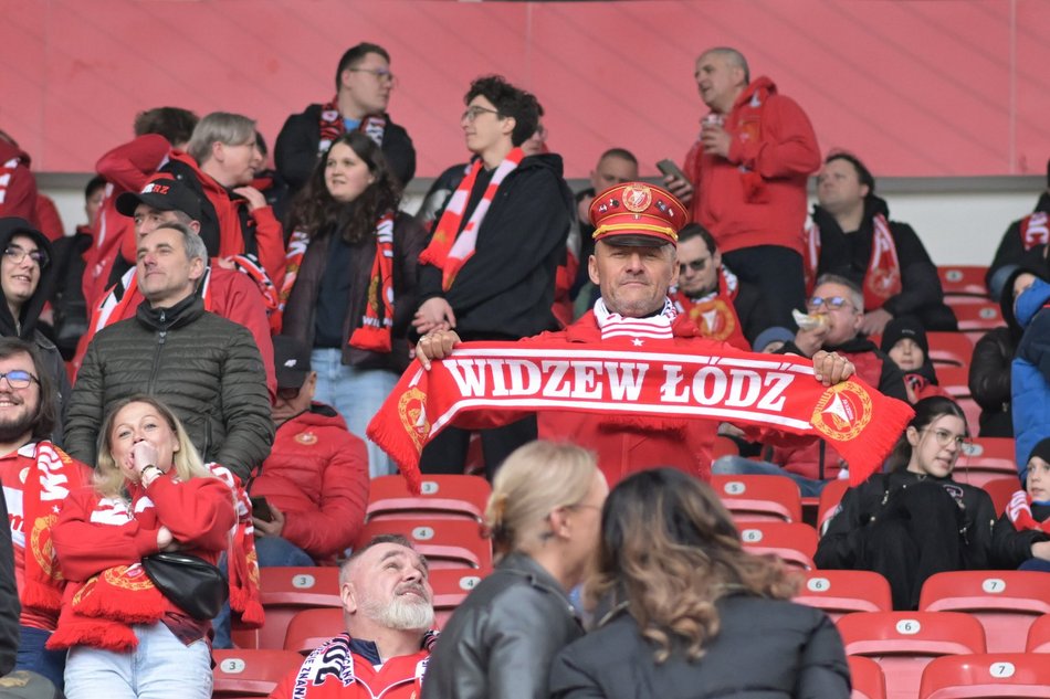 Łódź. Kibice na meczu Widzew Łódź - Bruk-Bet Termalica Nieciecza. Byłeś/aś? Znajdź się w galerii!