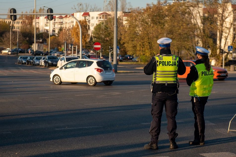 Łódź. Zmiany w przepisach drogowych. Co musisz wiedzieć przed wyjazdem w trasę i na ulice Łodzi?