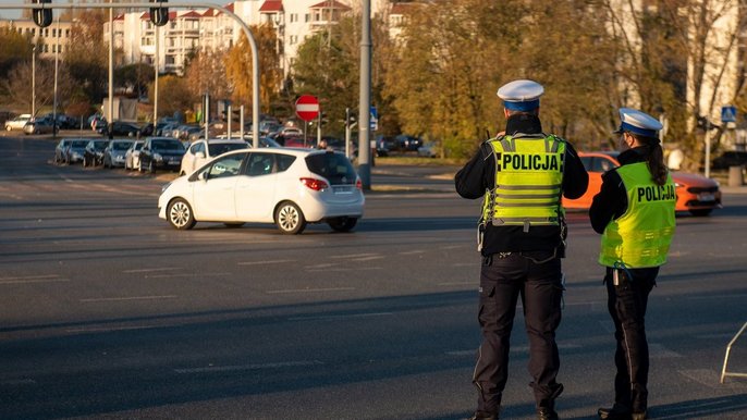 Łódź. Zmiany w przepisach drogowych. Co musisz wiedzieć przed wyjazdem w trasę i na ulice Łodzi?