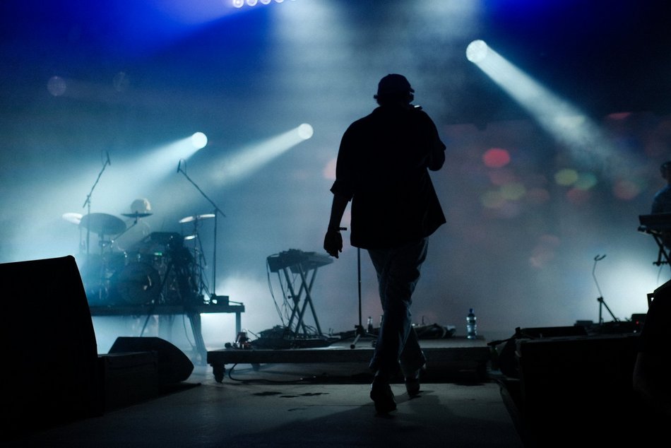 Makowiecki na Łódź Summer Festival 2025. Klimatyczny koncert w namiocie