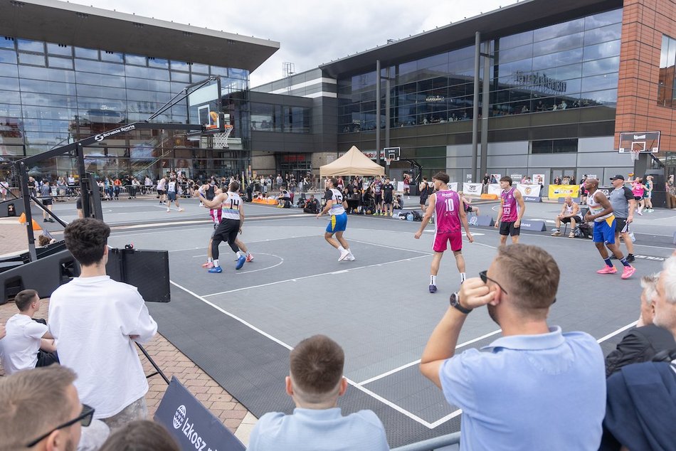 Łódź. Jubileuszowa edycja Basketmanii w Manufakturze
