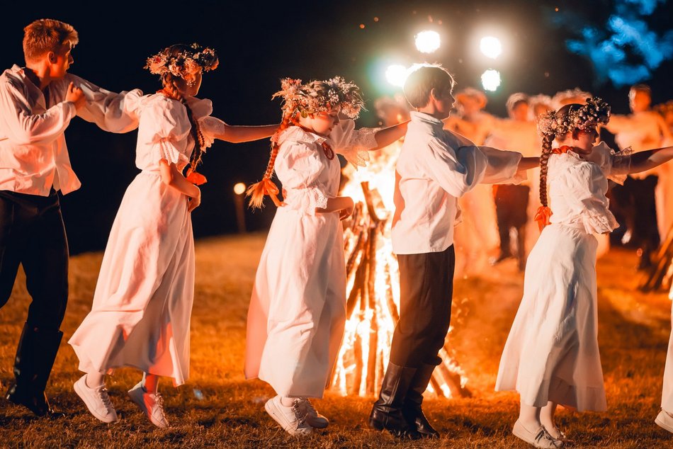 Łódź. Noc Świętojańska w Ogrodzie Botanicznym w Łodzi. Pełno magii, tańca i niezwykłych rytuałów