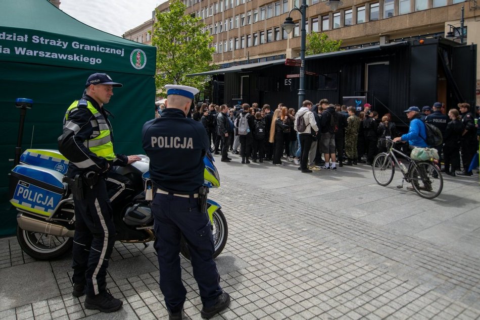 Escape Truck w pasażu Schillera ściągnął łodzian na piknik edukacyjno-informacyjny
