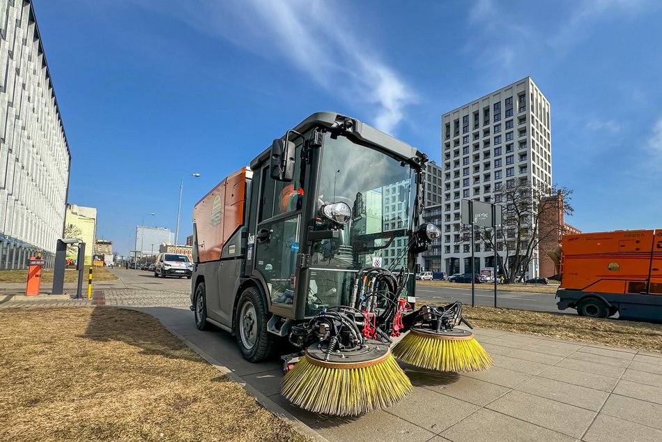 Wielkie sprzątanie Łodzi po zimie rozpoczęte. Gdzie spotkamy ekipy porządkowe?
