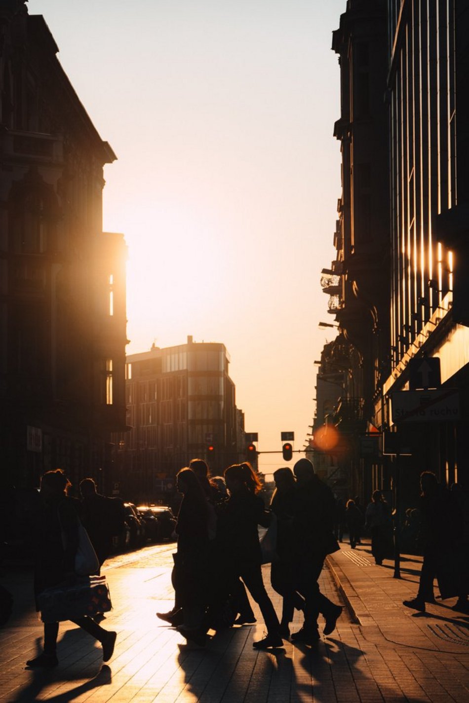 Łódź. New Iron w Łodzi o zachodzie słońca. Widok zapiera dech w piersiach!