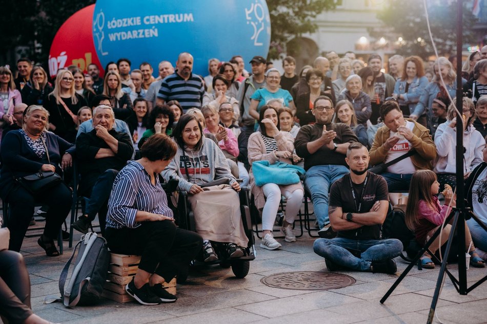 Stand-up w pasażu Schillera