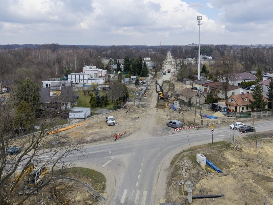 Dojazd do S14 to wielki plac budowy. Najnowszy raport z inwestycji
