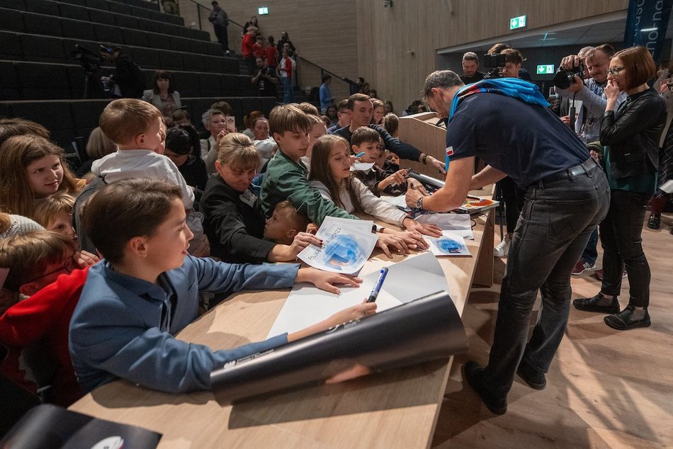 Łódź. Sławosz Uznański-Wiśniewski spotkał się z uczniami