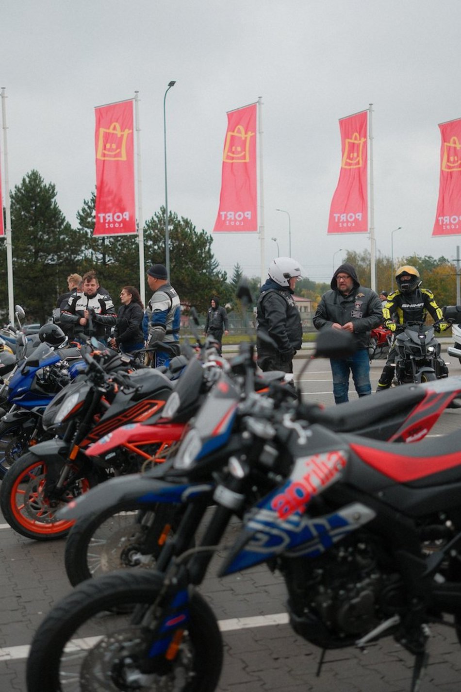 Łódź. Sezon motocyklowy w Łodzi zakończony! Pasjonaci spotkali się pod Portem Łódź