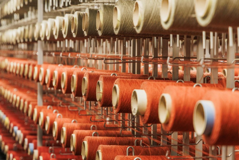 Łódź. Dywilan działa w Łodzi od 130 lat. Firma tworzy dywany i... murawy dla piłkarskich gigantów!