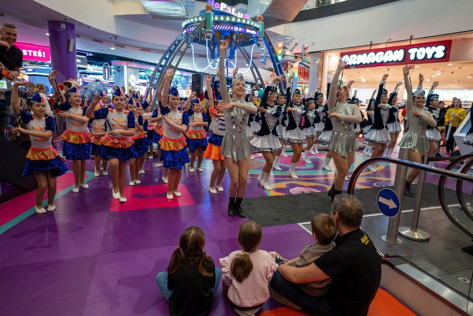 Łódź. Pierwsze urodziny Hopa Lupa w Łodzi! Zobacz, jak bawili się mali i duzi Łodzianie