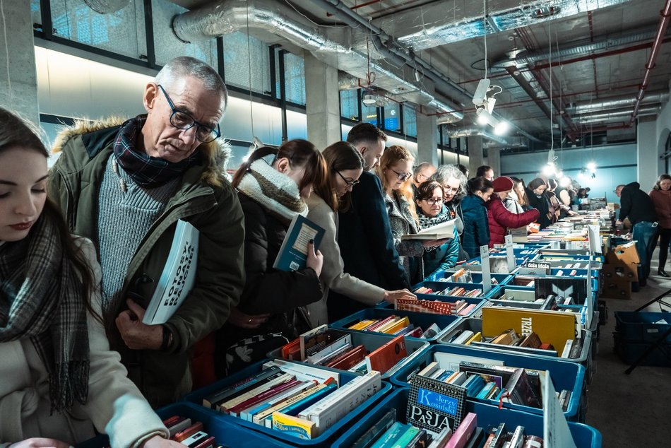 II Łódzkie Targi Książki na dworcu Łódź Fabryczna