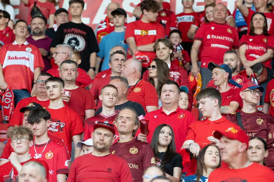 Kibice na meczu Widzewa Łódź z Piastem Gliwice
