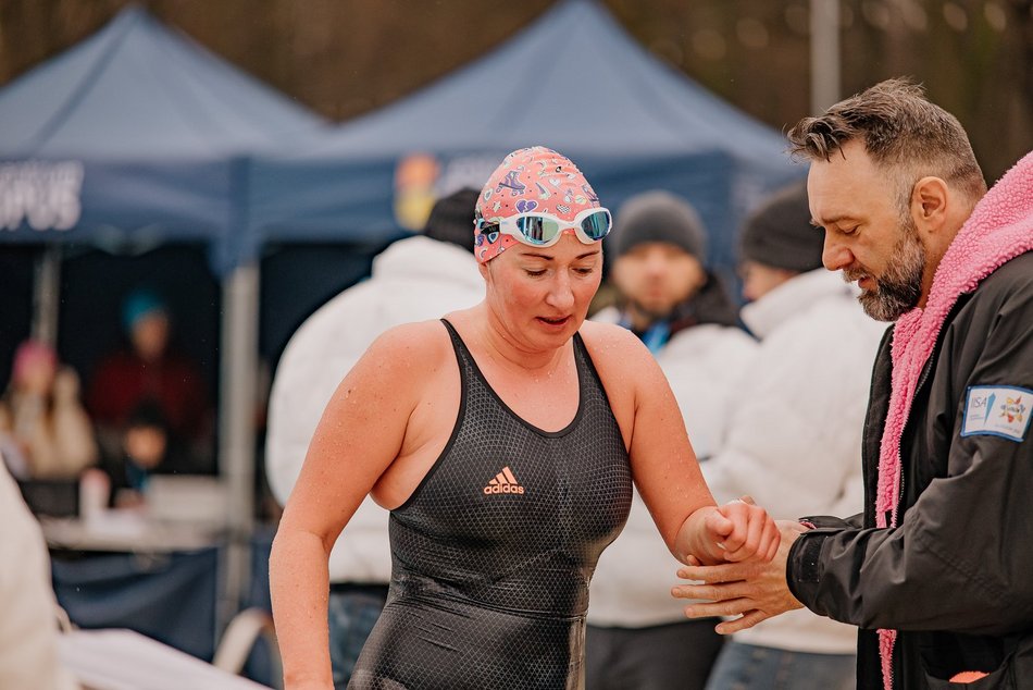 Zimne pływanie w Aquaparku Fala