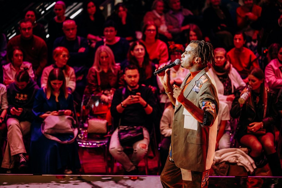 Łódź. Manufaktura Fashion Week w Łodzi. Kolekcja Jarosława Ewerta, koncert Andrzeja Piasecznego i więcej