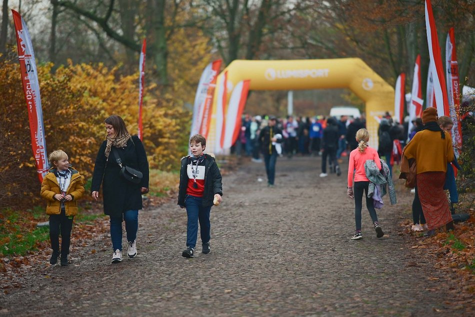 Łódź. Bieg Niepodległości w parku Julianowskim
