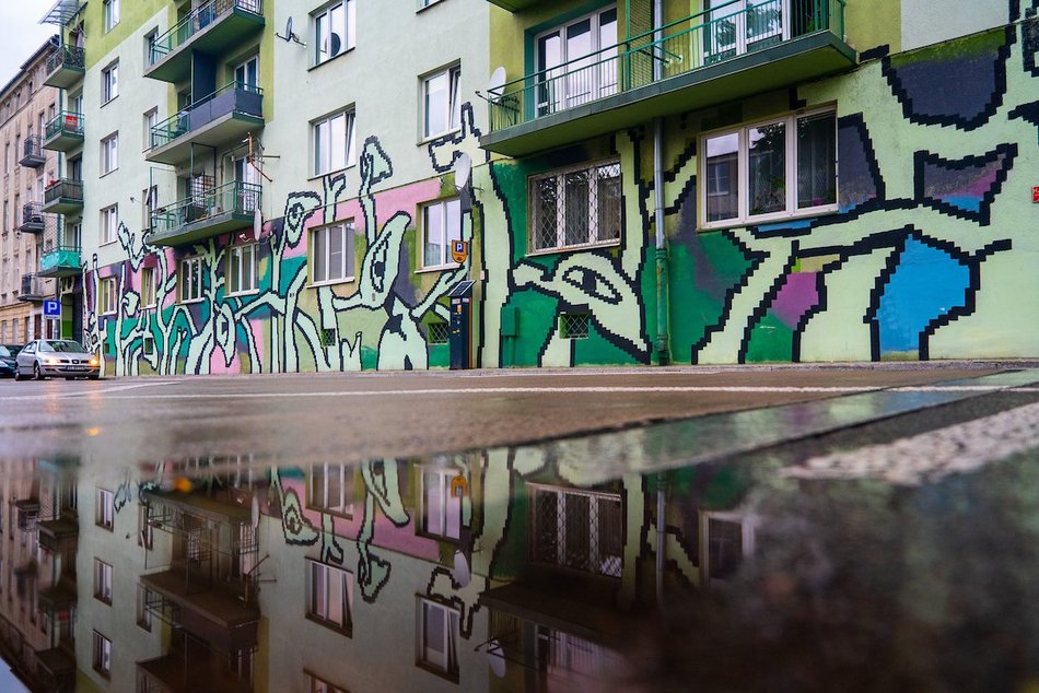 Łódź. Nowy mural w centrum Łodzi! Tak kolorowo tam jeszcze nie było