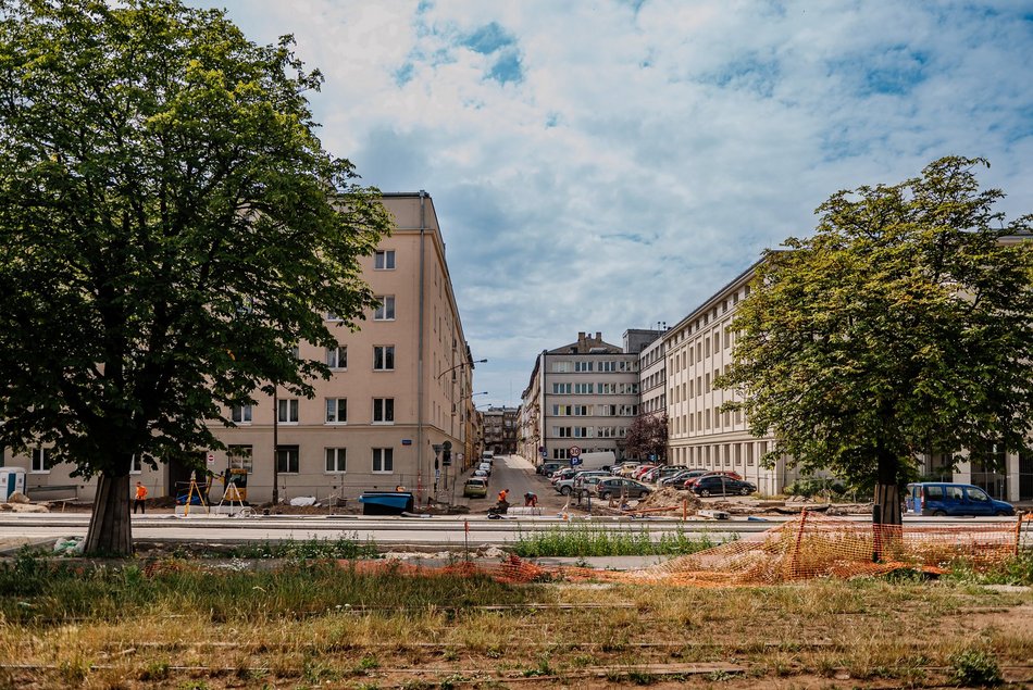 Bulwary Północne - plac budowy, nowa ulica i tory tramwajowe
