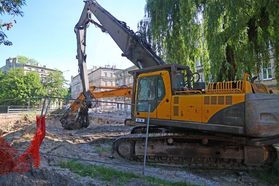 Remont Franciszkańskiej w Łodzi. Kamienica wyburzona