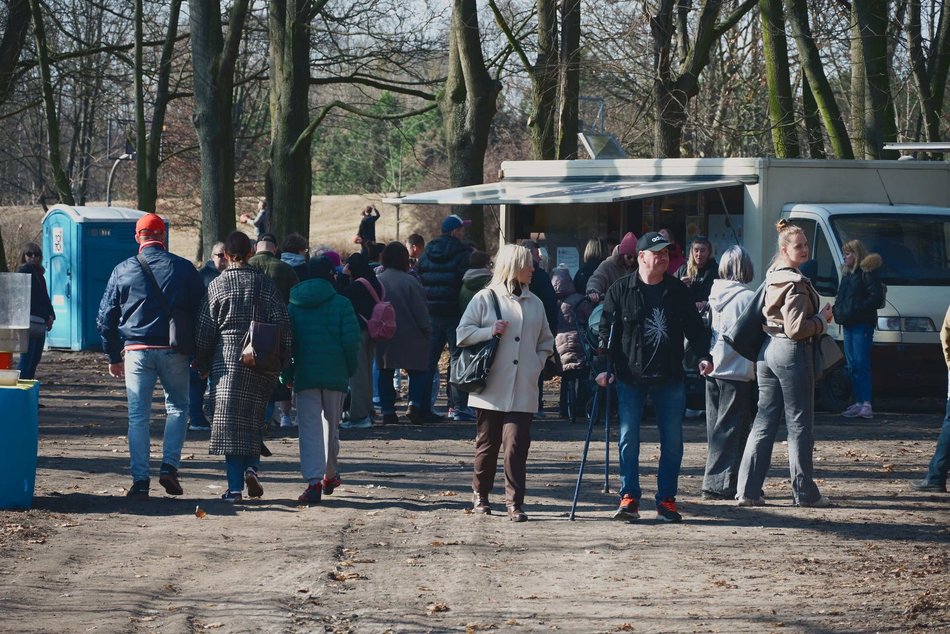 Tłumy w Parku Julianowskim w Łodzi