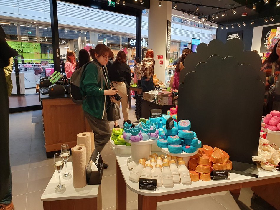 Lush w Manufakturze otwarty