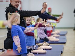 Dzieci z Łodzi uczyły się pierwszej pomocy i bezpiecznego poruszania po mieście