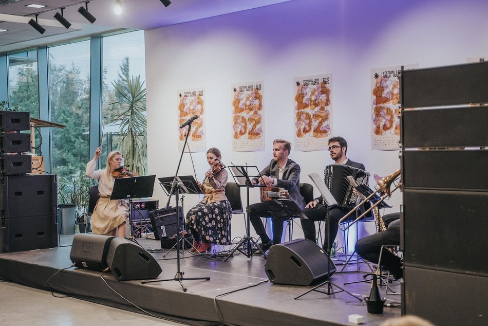 Łódź. Potańcówka w stylu retro? W Centrum Dialogu w Łodzi to możliwe!