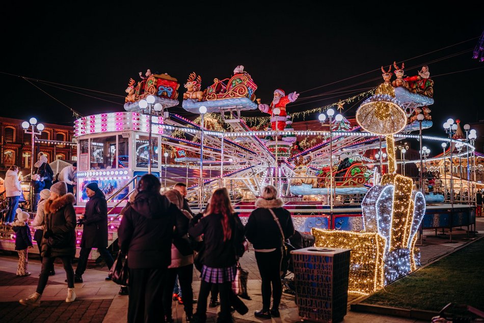 Łódź. Jarmark w Manufakturze w Łodzi tętni życiem. Tam poczujesz świąteczną atmosferę!