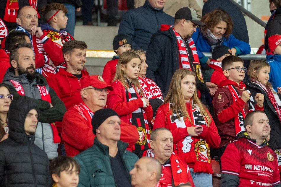 Kibice na meczu Widzewa Łódź z Zagłębiem Lubin. Byłeś/aś? Odszukaj się w galerii