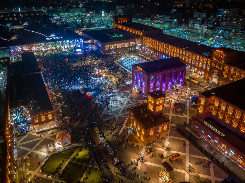 Światełko do nieba w Manufakturze na finał WOŚP 2024 w Łodzi