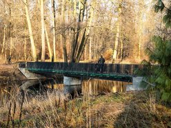 Łódź. Nowa kładka w parku Julianowskim