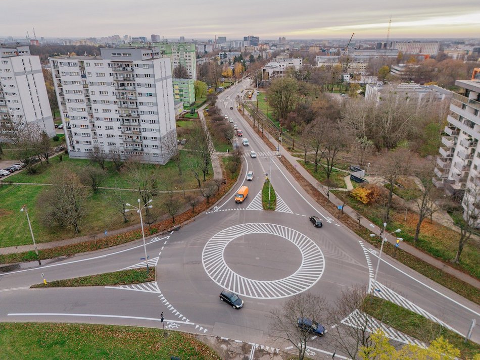 Łódź. Rondo na Radiostacji. Obowiązuje nowa organizacja ruchu