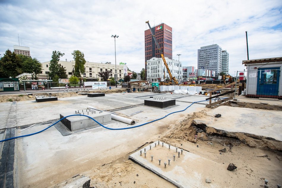 Budowa łódzkiej stajni jednorożców, czyli Przystanku Centrum