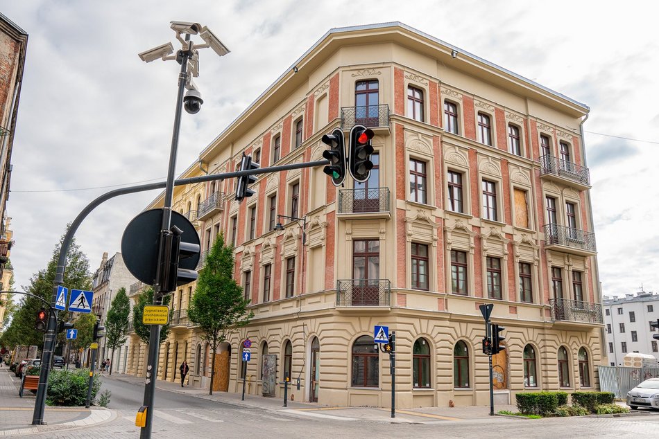 Kamienica przy ul. Rewolucji 1905 r. 13