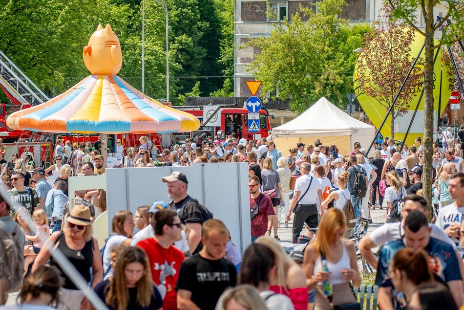 Łódź. Miejski Dzień Dziecka 2025 w Łodzi. Majka Jeżowska, dmuchańce i pokazy [ZDJĘCIA]