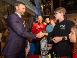 Łódź. Sławosz Uznański-Wiśniewski w EC1 Łódź. Tłumy łodzian na spotkaniu z astronautą