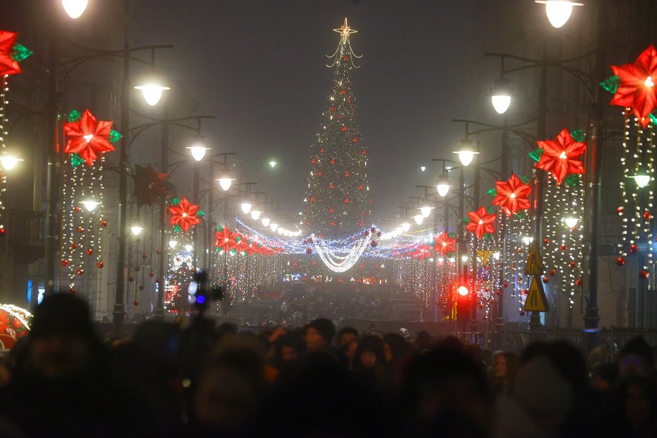 Iluminacje świąteczne w Łodzi. Zobacz najpiękniejsze ozdoby na Piotrkowskiej i placu Wolności