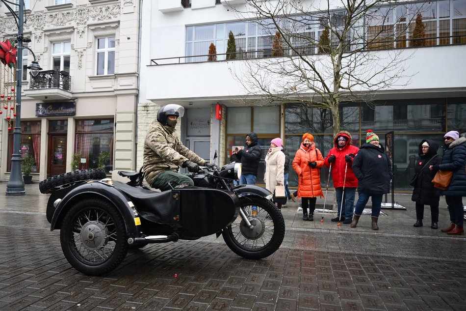 Łódź. WOŚP 2026 w Łodzi. Motoszarża po raz pierwszy opanowała Piotrkowską! [ZDJĘCIA]