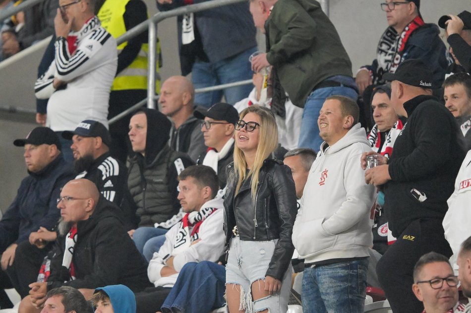 Kibice na meczu ŁKS Łódź z Polonią Warszawa. Byłeś/aś tam? Znajdź się w galerii!