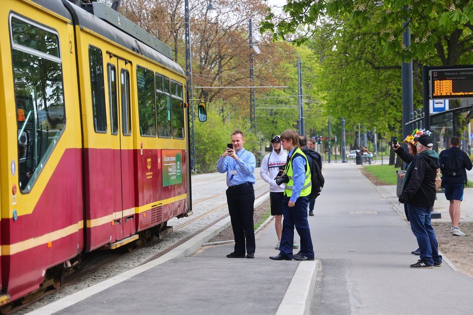 Łódzkie Linie Turystyczne już na trasach! Tak Łodzianie zwiedzają Łódź