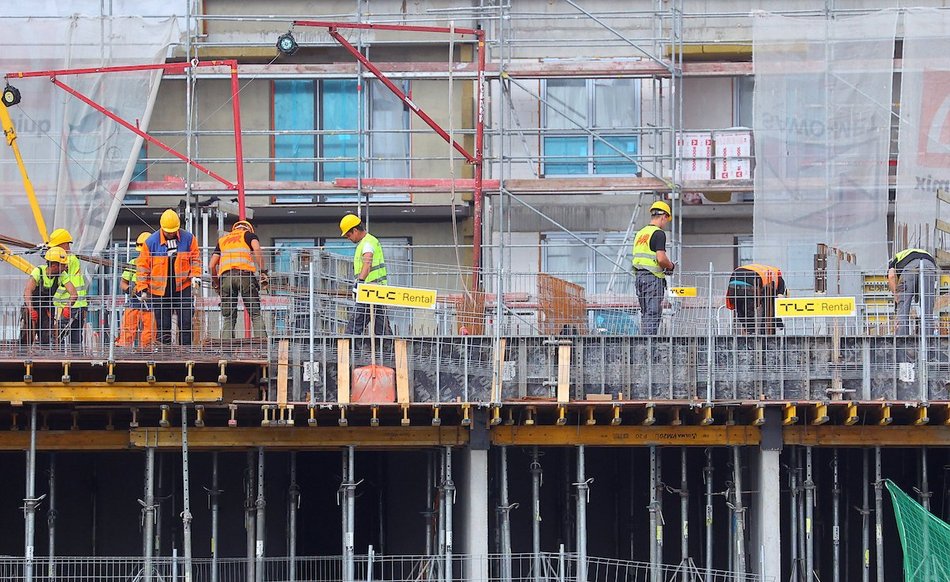 Łódź. Z podziemnej ulicy Hasa wprost na nowe parkingi. Rośnie inwestycja w Nowym Centrum Łodzi