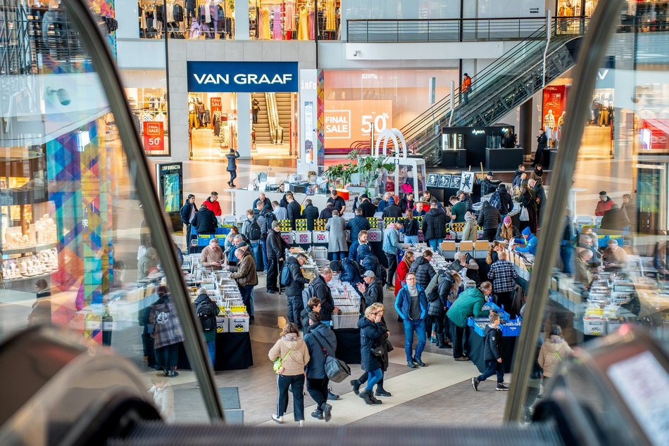 Łódź. Giełda winyli w Manufakturze