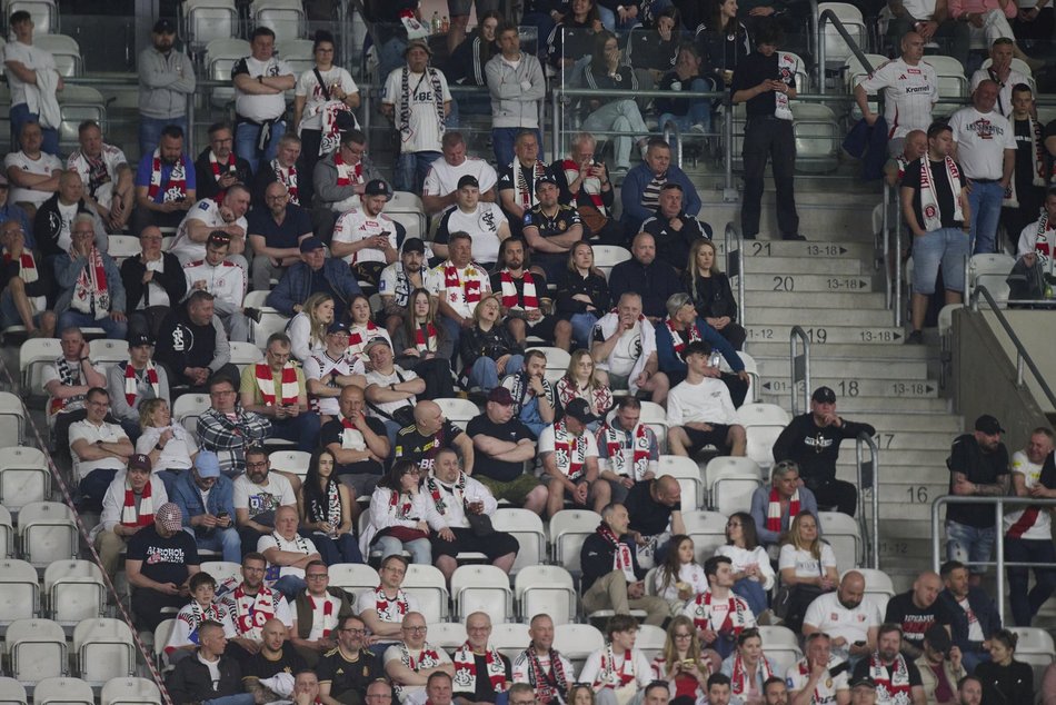 Łódź. Kibice na meczu ŁKS Łódź - Pogoń Siedlce