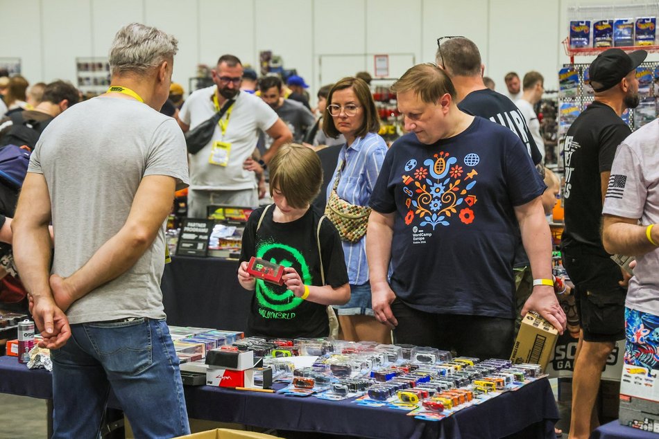 Łódź. Hot Wheels opanowały halę Expo Łódź! Setki miniatur aut, wyścigi na żywo i nie tylko!