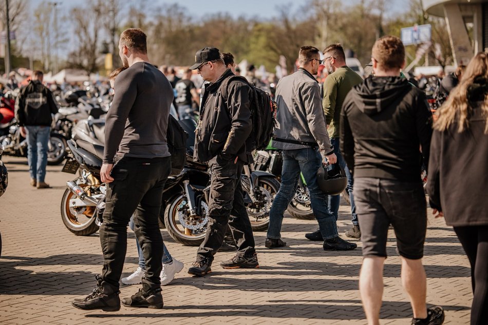 Łódź. Motocykliści opanowali Łódź! Otwarcie sezonu pod Atlas Areną i parada przez miasto