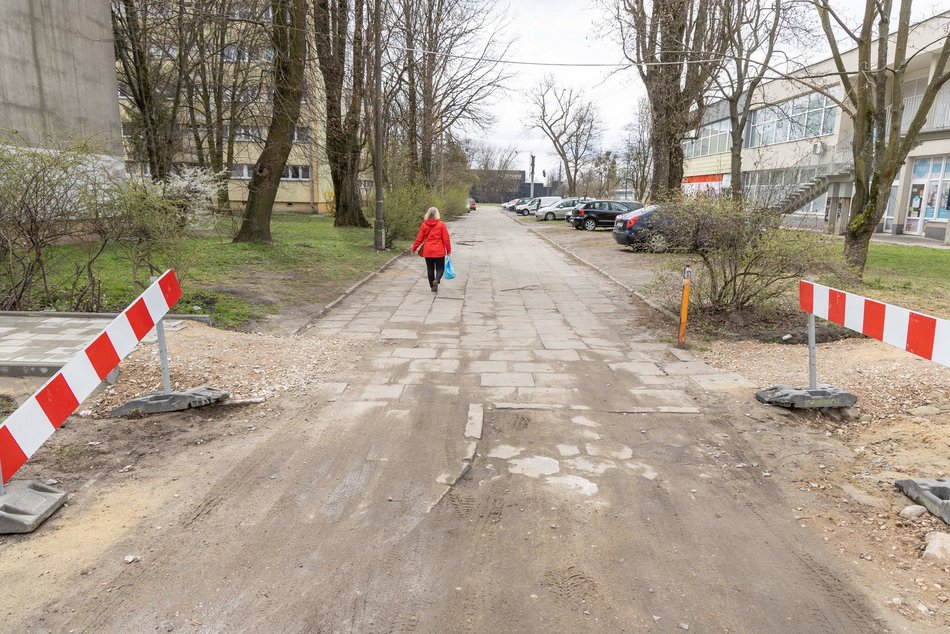 Remont Teodora na Widzewie w Łodzi. Będą nowa jezdnia, chodniki, a także miejsca parkingowe