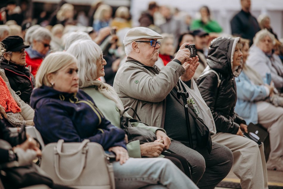 Łódź. Senioralia 2025 w Łodzi rozpoczęte! Masa atrakcji i świetna zabawa w Manufakturze