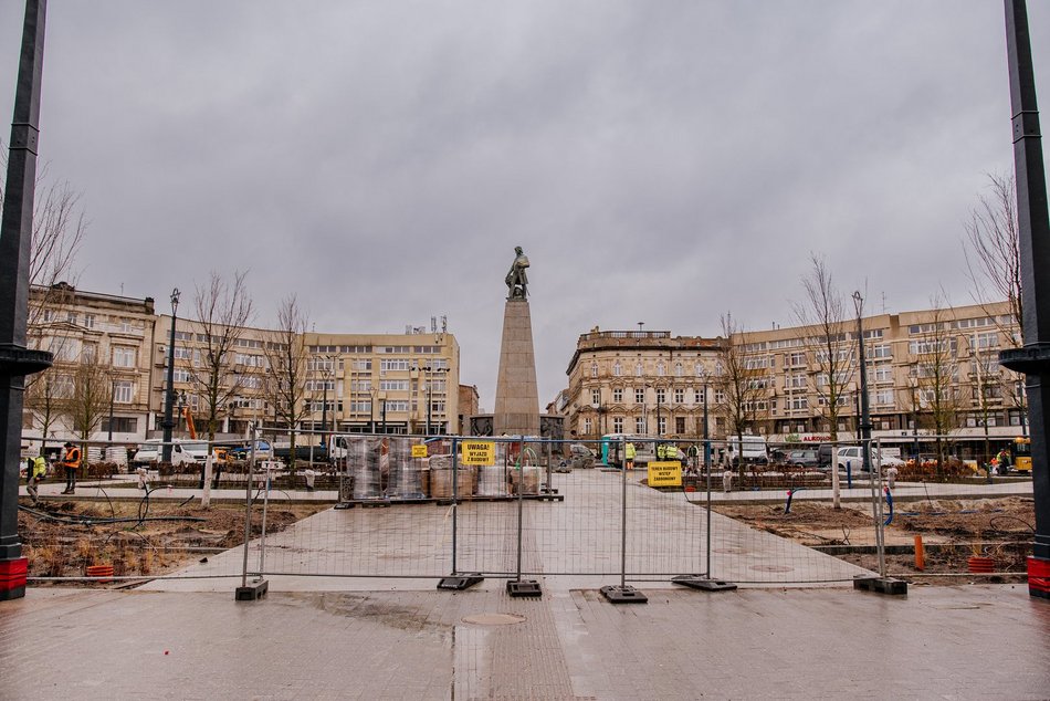 Plac Wolności w remoncie